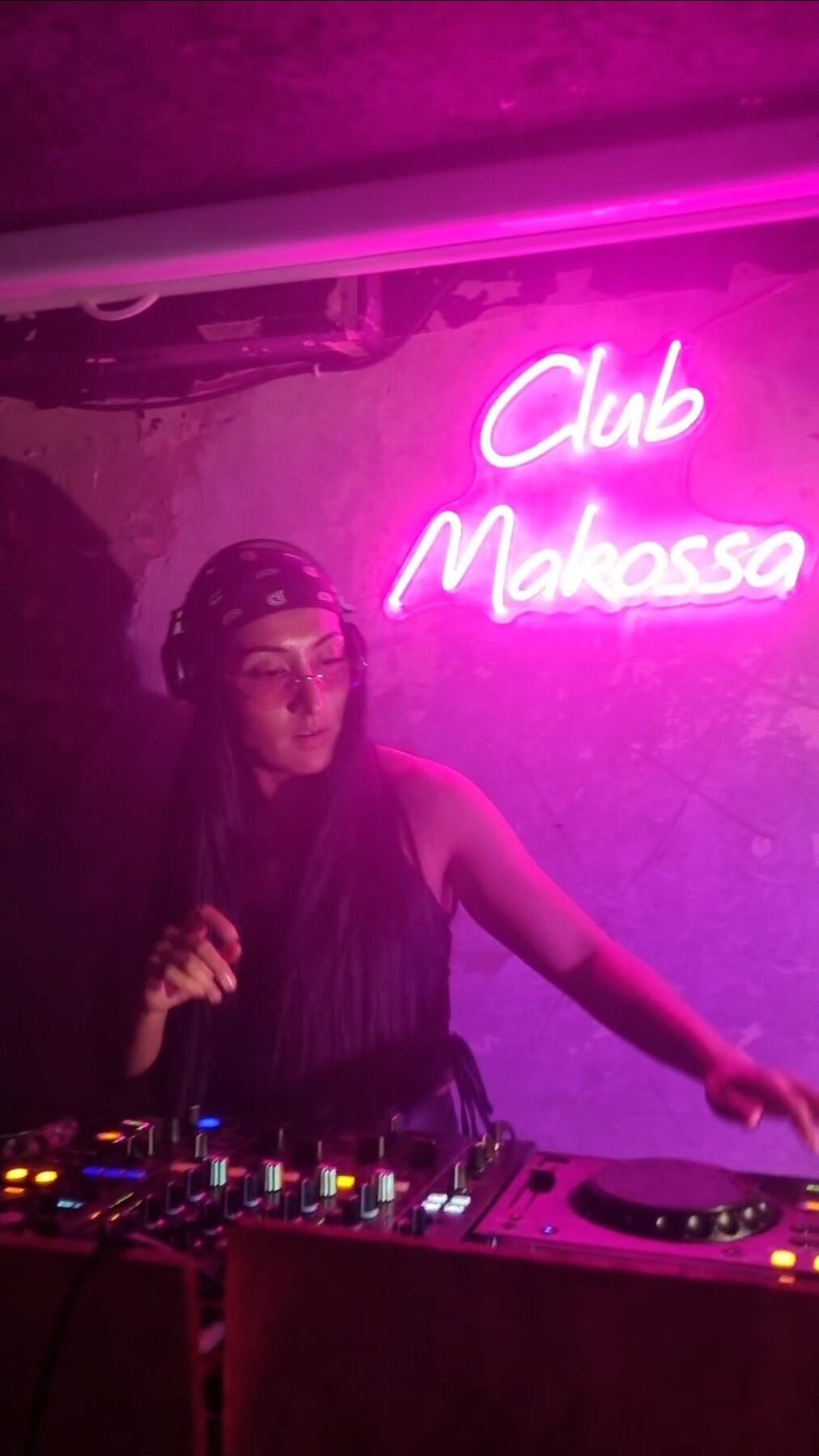 Vnisha DJing at Club Makossa