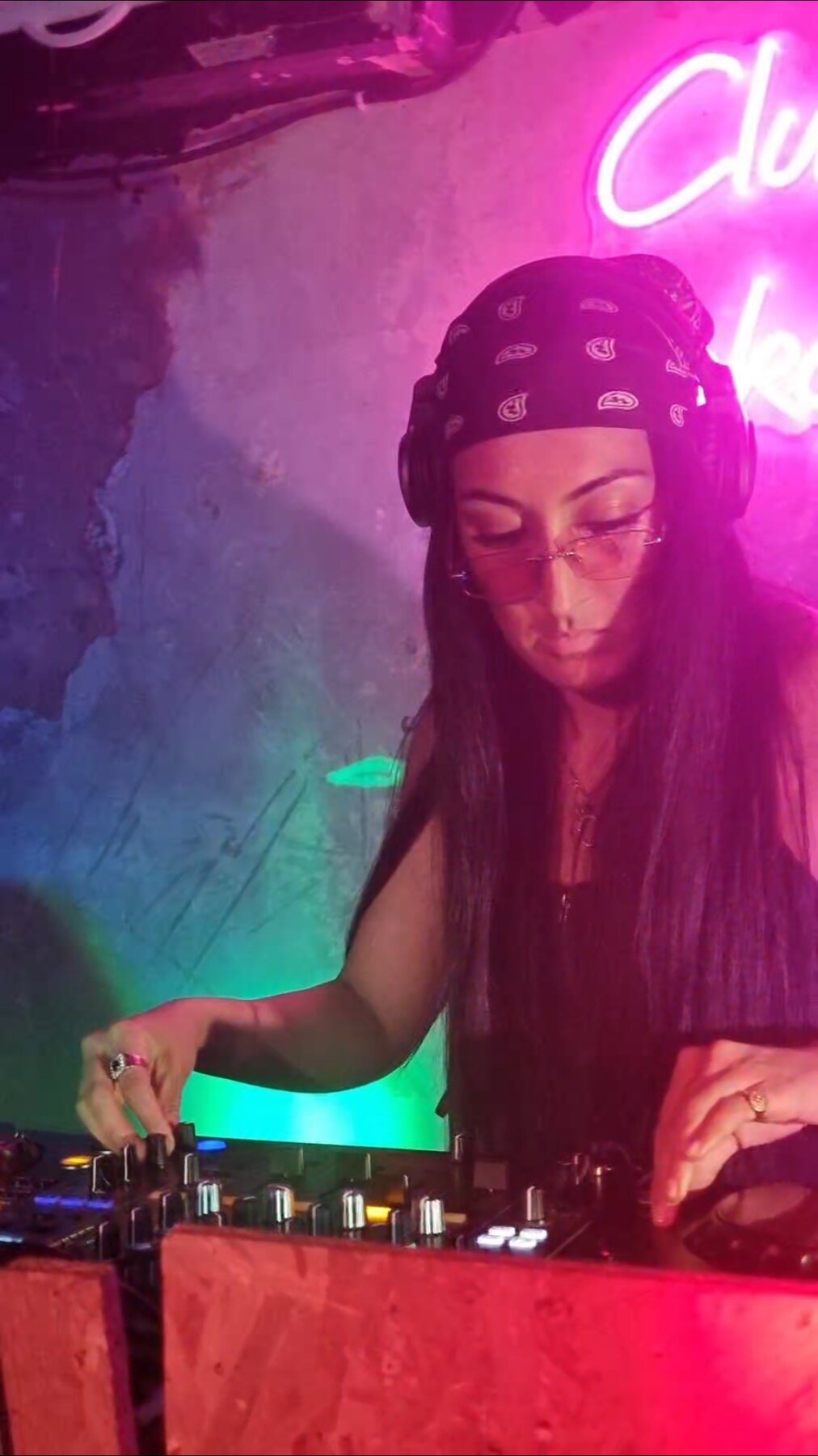 Vnisha DJing at Club Makossa